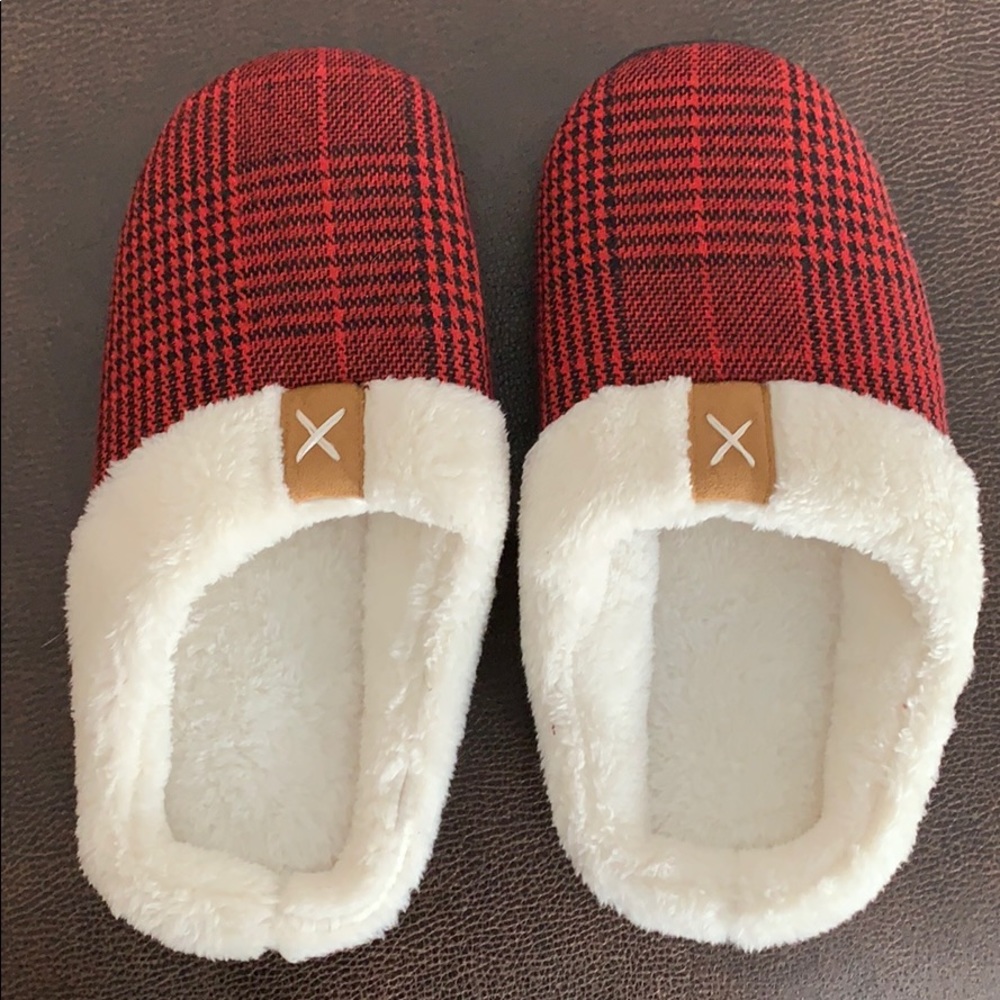 Women’s slippers